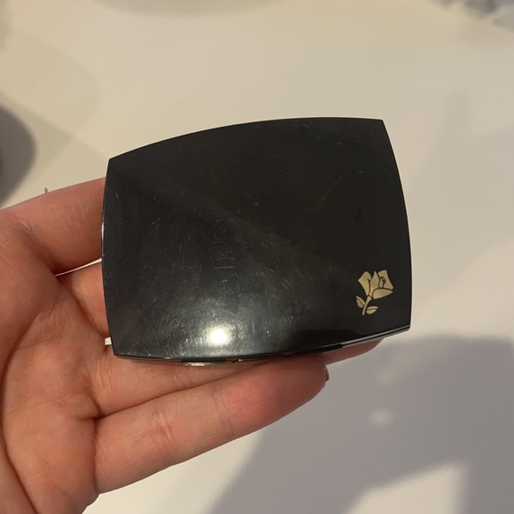 Brand new Lancôme powder blush with mirror compact - Picture 3 of 4